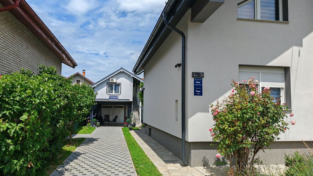 Apartman i sobe Corina  Eszék - Osijek (1)