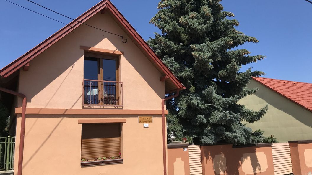 Fenyő Apartman Keszthely (1)