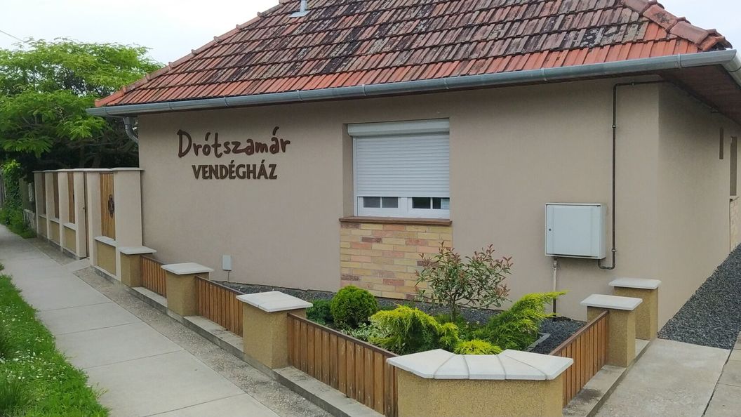 Drótszamár Vendégház**** Gyula (1)