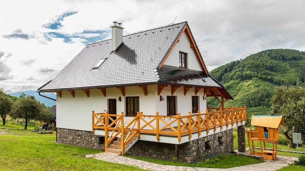 Chata Včelárik Nová Baňa (1)