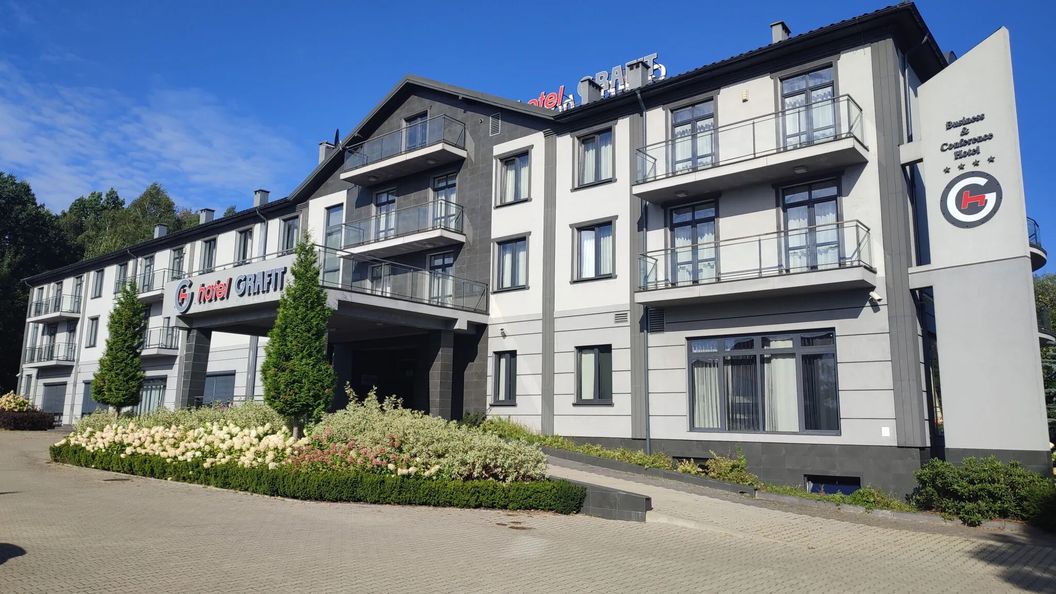 Hotel Grafit Kostomłoty Pierwsze (1)