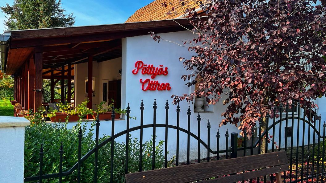 PöttyösOtthon Vendégház Tiszabábolna (1)