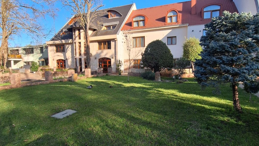 Atryum Hotel Szolnok (1)