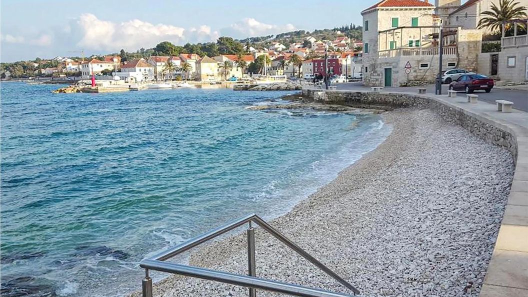 Apartman Sutivan - CDB750 (1)