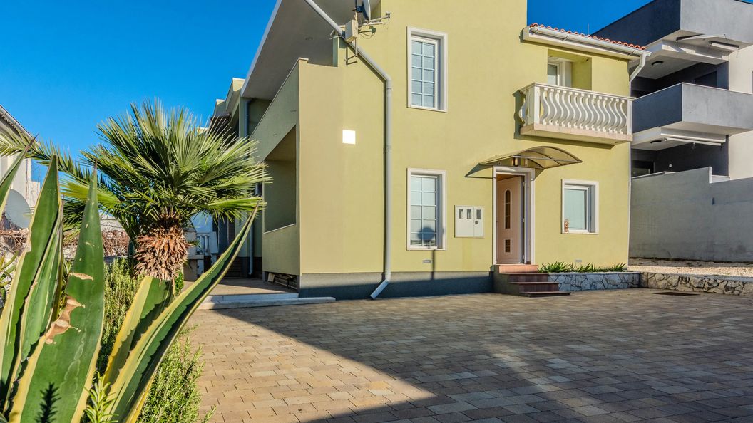 Apartment Mahnet Vir (1)