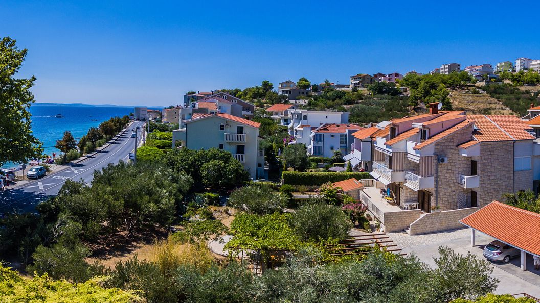 Apartments Near Beach Dugi Rat (1)