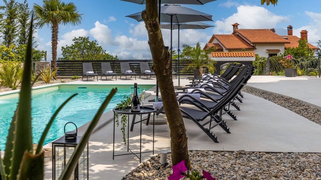 Apartment Villa Rebeka Icici (1)