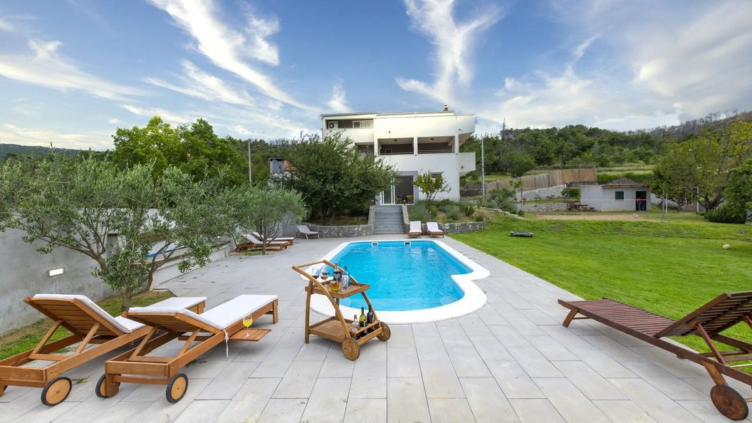 House Anavi Tugare (1)