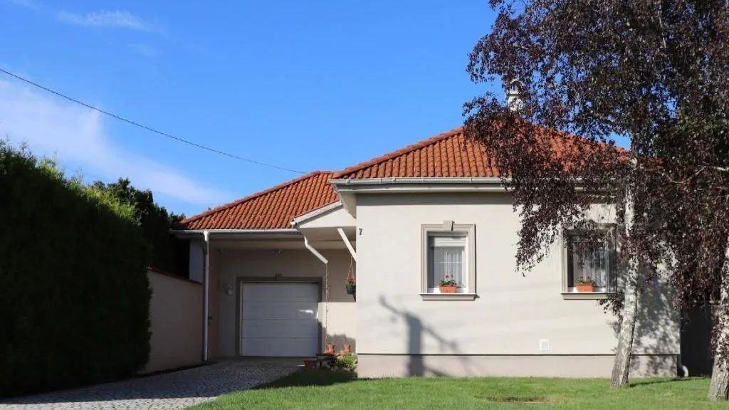 Nyugi-Lak Vendégház Lipót (1)