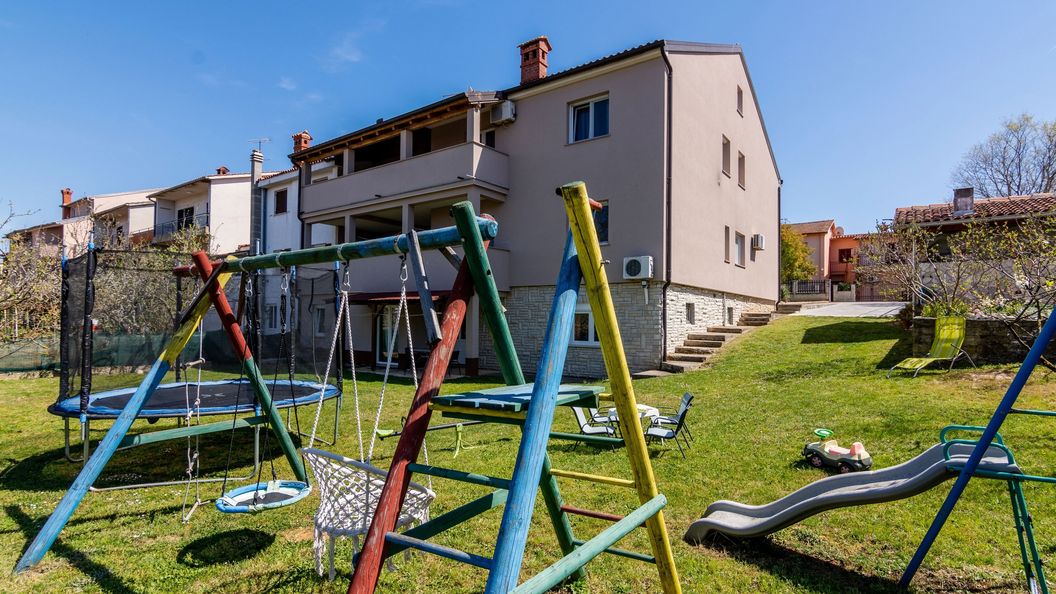 Apartmanok Gyermekes Családok Részére Valbandon, Fazana - 19511 Valbandon (1)