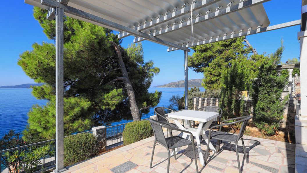 Apartmanok A Tenger Mellett Okrug Donji, Ciovo - 19974 Okrug Donji (1)