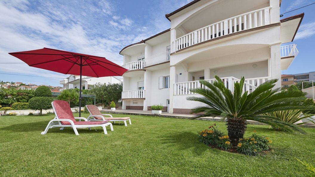 Apartmanok A Tenger Mellett Okrug Gornji, Ciovo - 20055 Okrug Gornji (1)