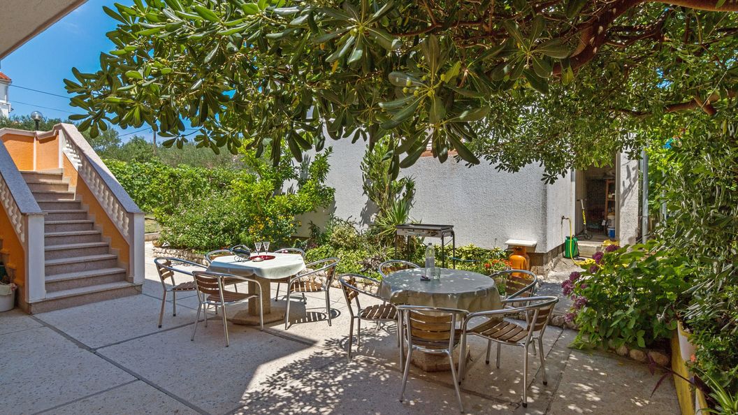 Apartmanok Parkolóhellyel Barbat, Rab - 20080 Barbat (1)