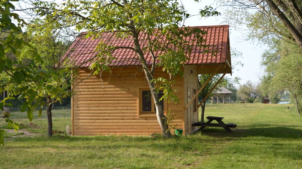 Lujza-majori Kulcsosházak Lovasberény (1)