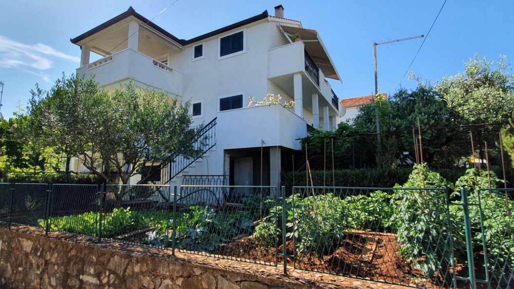 Apartment Romarin Supetar (1)