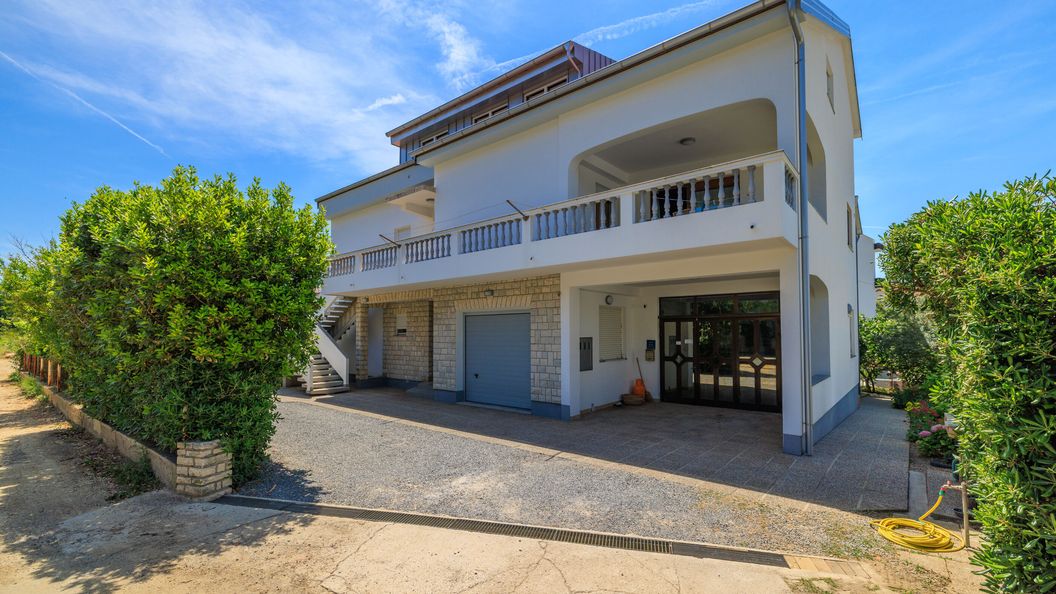 Apartments Slavica R Banjol (1)