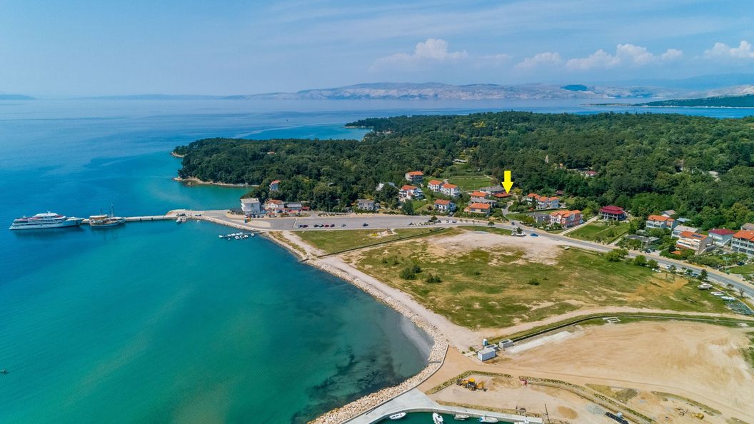 Apartments Josip S Lopar (1)