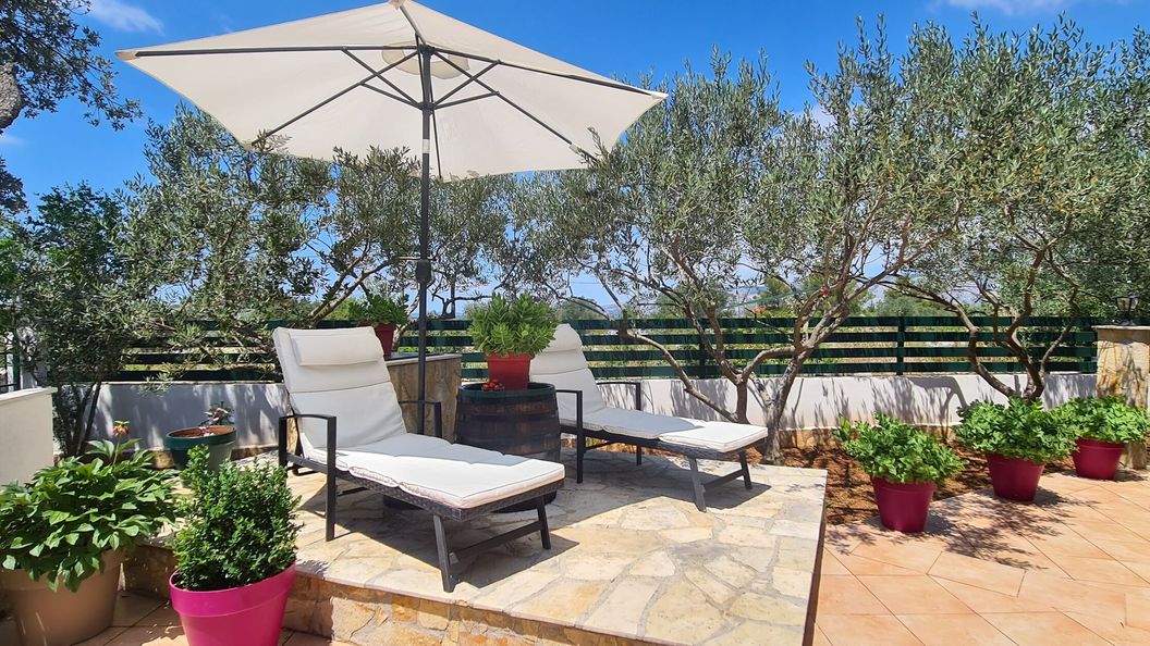 House Relaxing oasis Stari Grad (1)