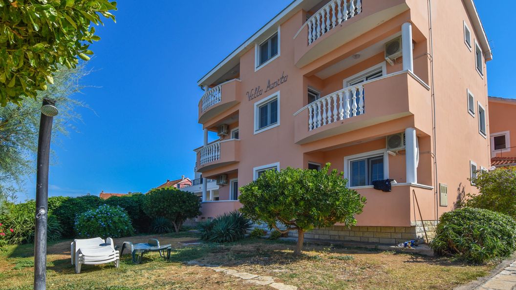 Apartments Anita Ugrinic (1)