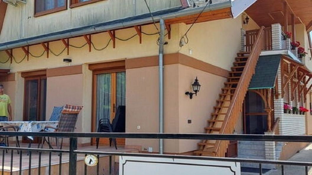 BÖ-ZSO Apartman Vonyarcvashegy (1)