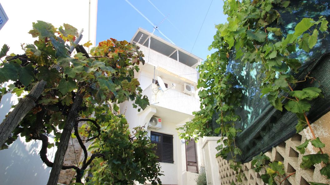 Apartmani Bugi Baška (1)