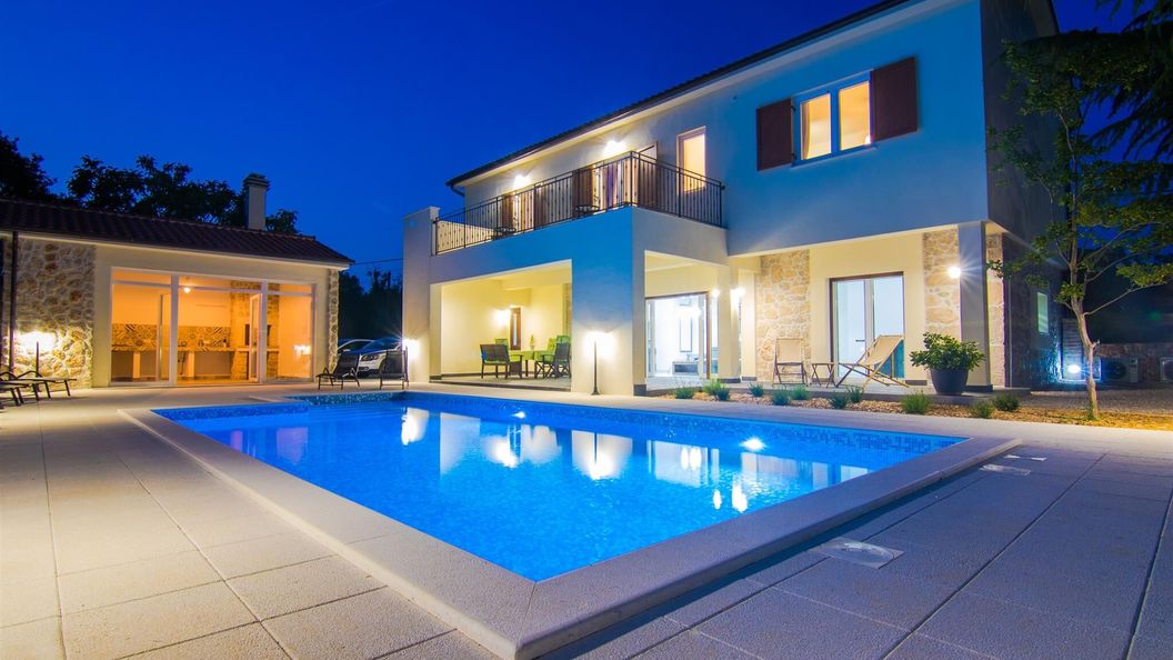 Villa Cedar Gostinjac (1)