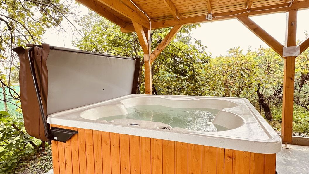 Tenkeshegyi Házikó Harkány (1)