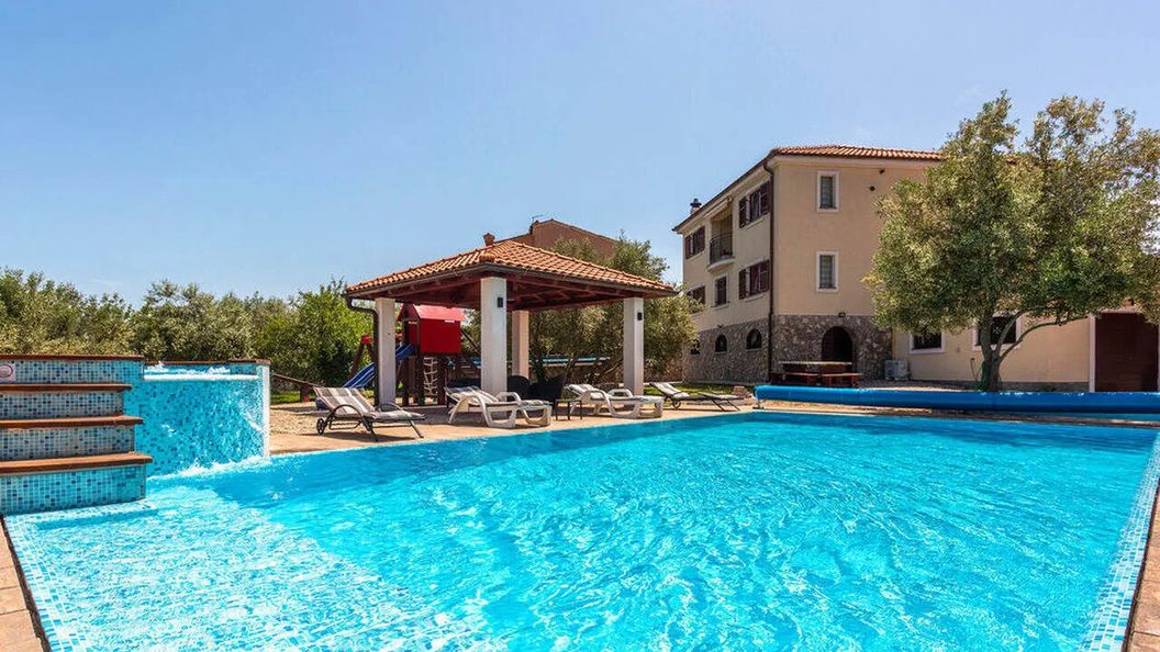 Villa Sveti Vid Dobrinj (1)