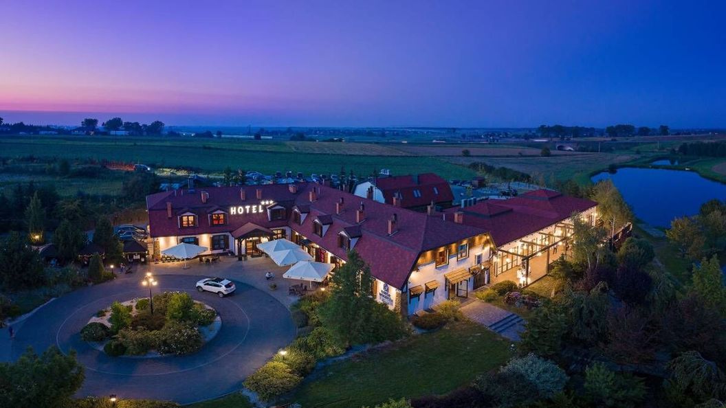 Dwór Bogucin Hotel & Restauracja Garbów (1)