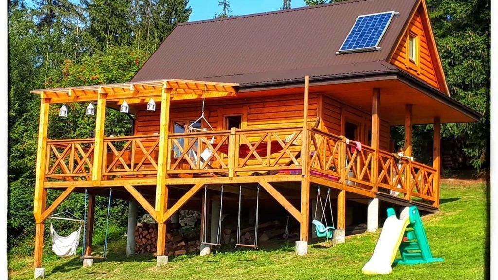 Chata w górach Klikuszowa (1)