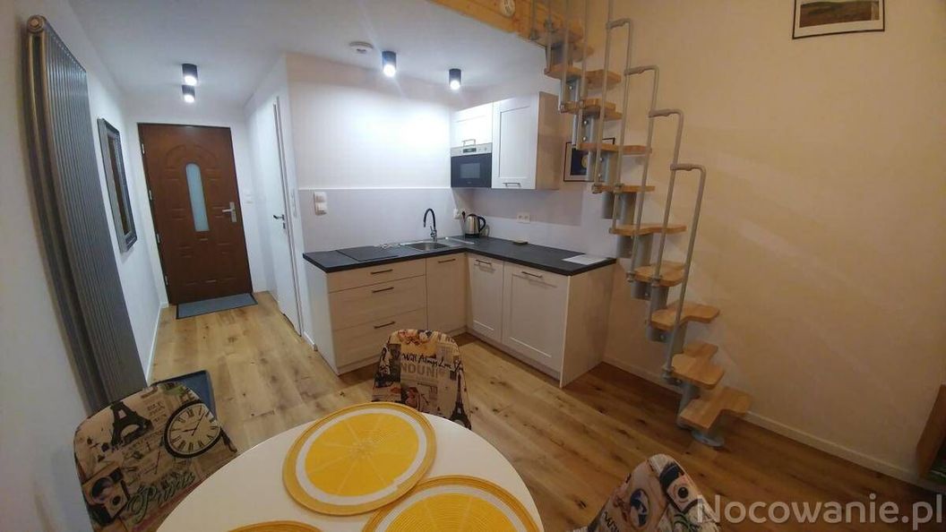 Apartament Bukowy Las Zachełmie (1)
