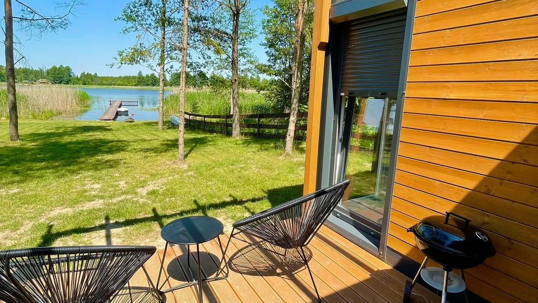 Makosieje Resort - domek 15 metrów od jeziora (1)