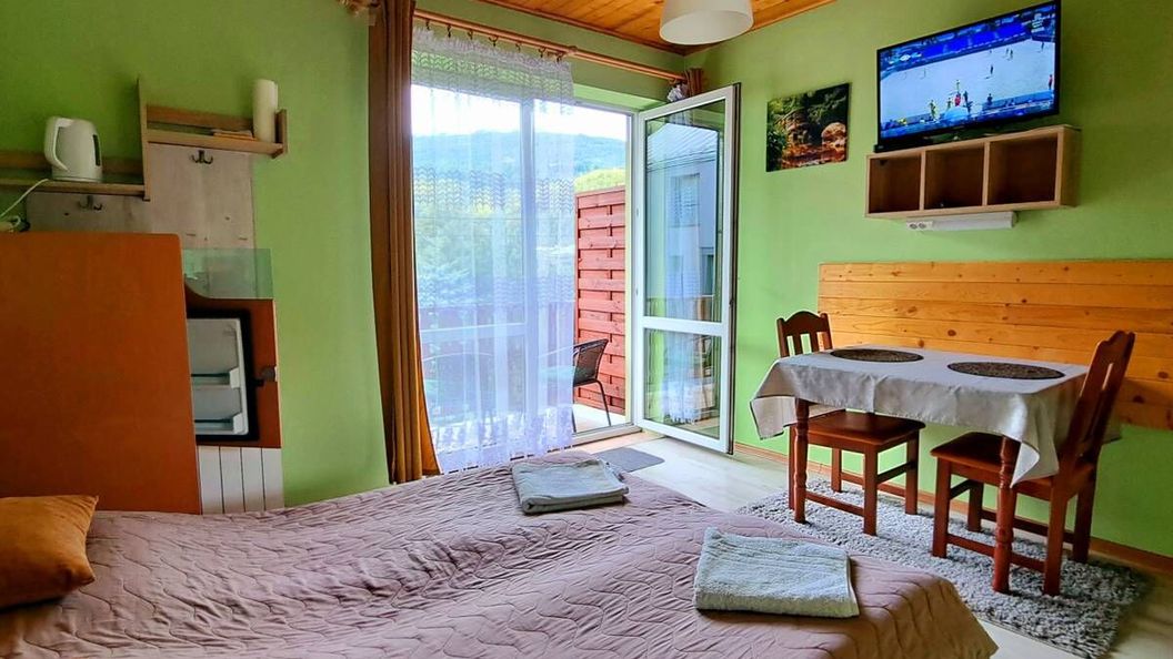 Dom gościnny Pod Zapalenicą w centrum Szczyrk (1)