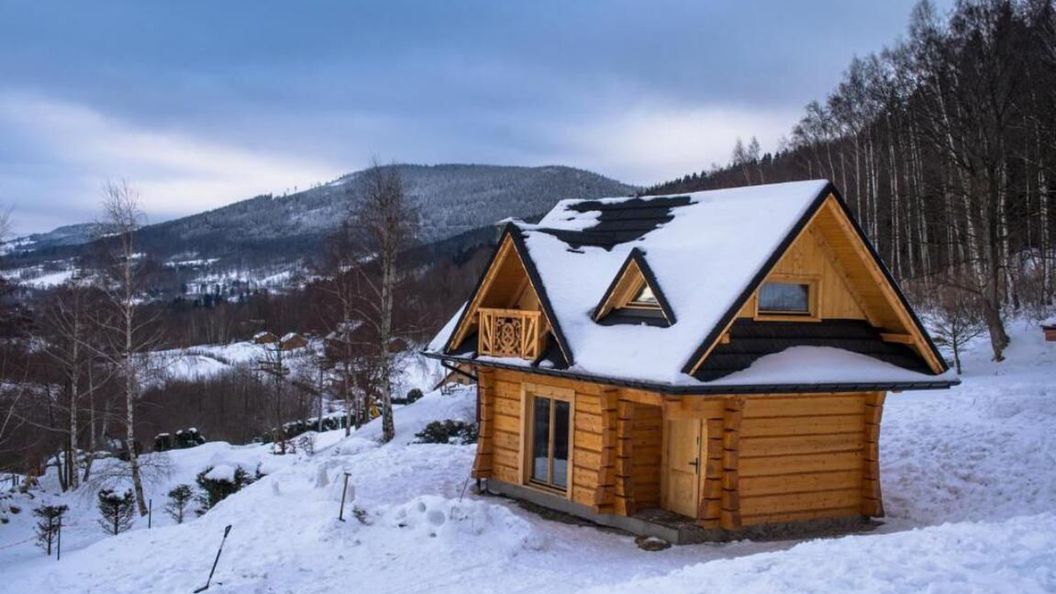 Domek Wilk w Górach Sowich (1)