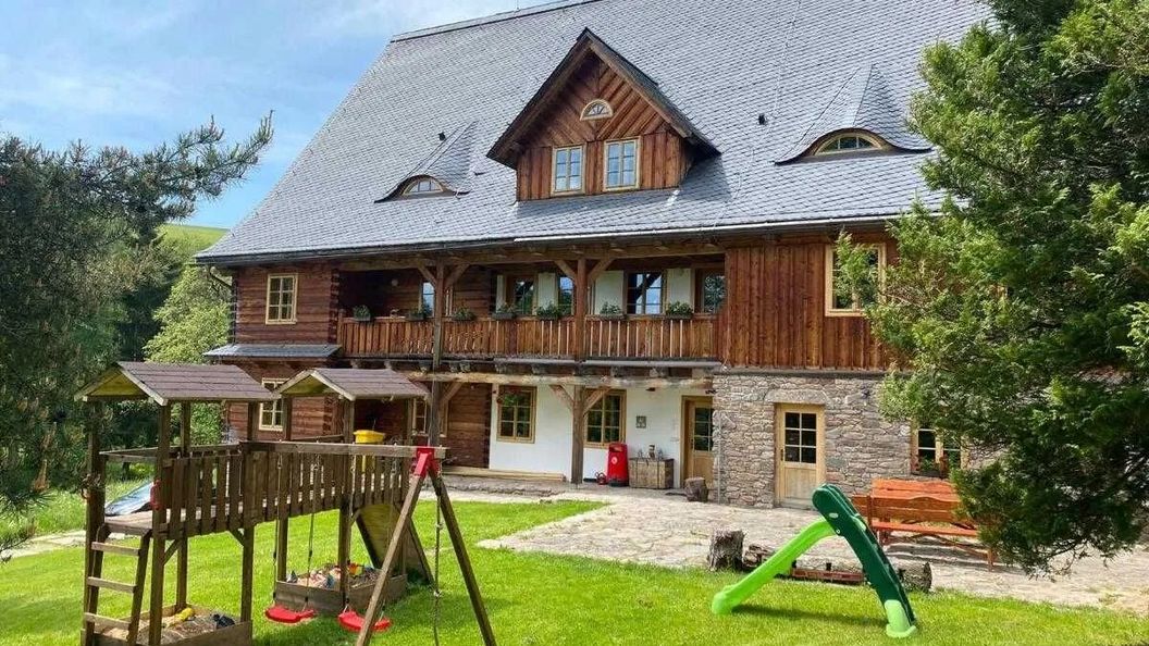 Samota u Hadince Bartošovice v Orlických horách (1)