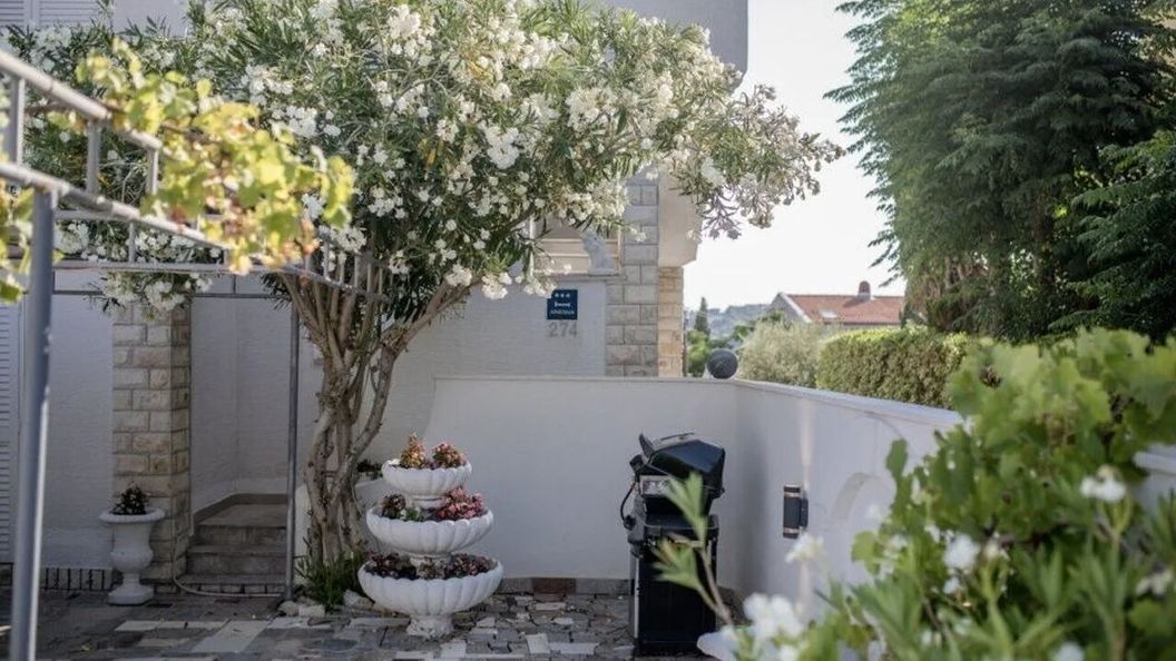 Apartmani Hotic Orhideja Barbat (1)