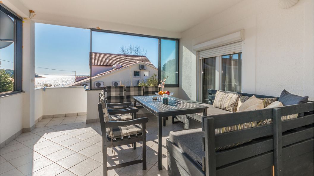 Apartman Pakoštane - CDI332 (1)