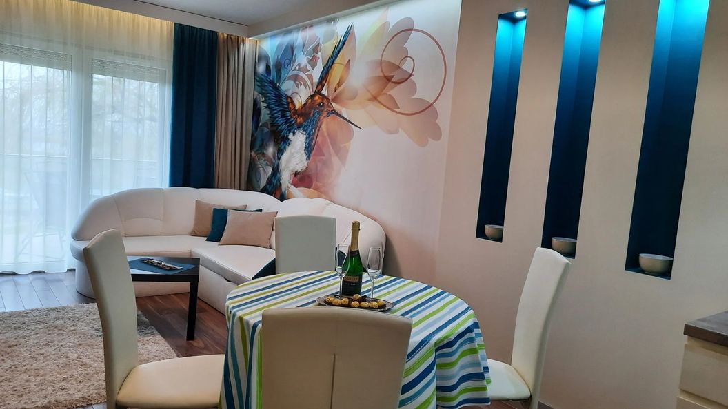 Kolibri Wellness Apartman**** Velence (1)