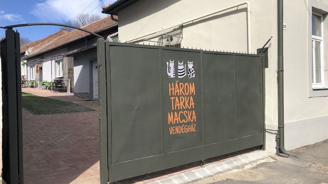 Három Tarka Macska Apartmanok Sárospatak (1)
