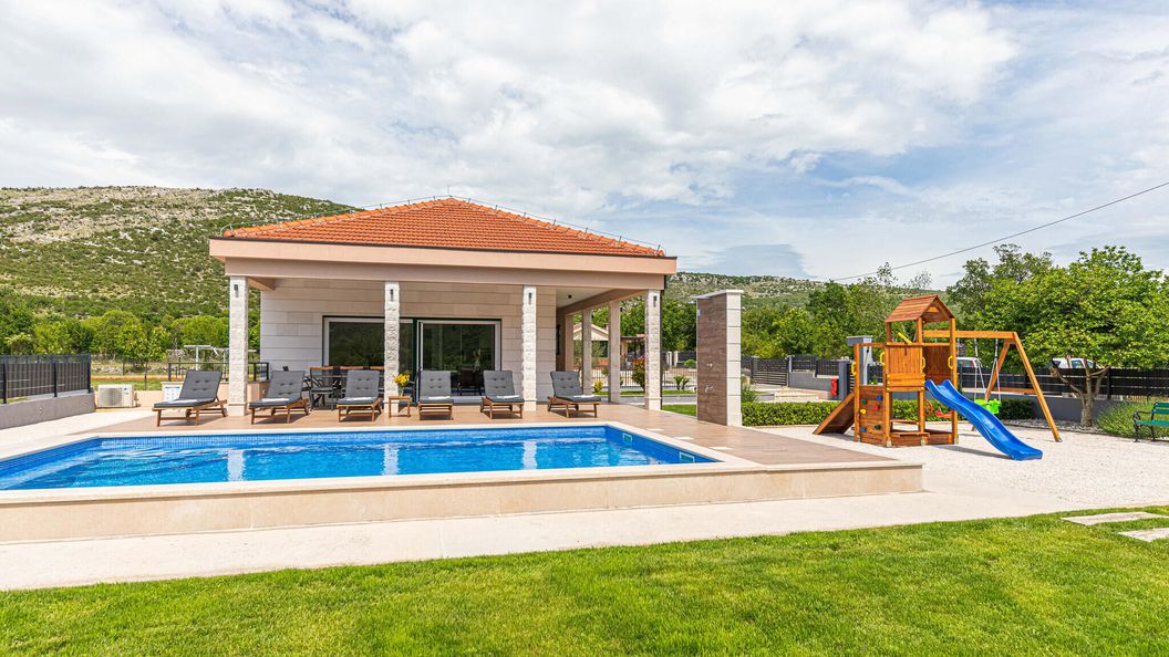 Vendégház Primorski Dolac - CSC251 (1)