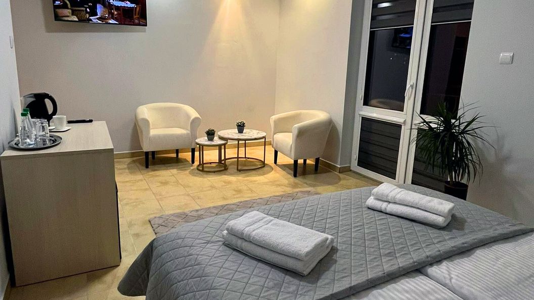 Willa AdaMar Ciechocinek (1)