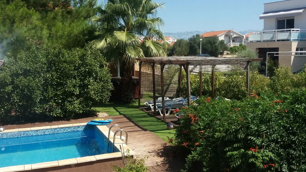 Villa Garden Vir (1)