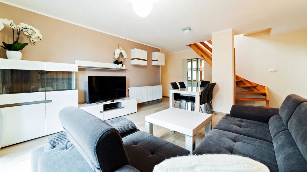 Every Sky Karpacz Komuny Paryskiej 81.2 (1)