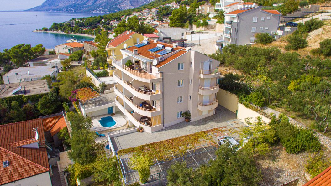 Apartmanok Családok Részére Medencével Brela, Makarska - 20065 Brela (1)