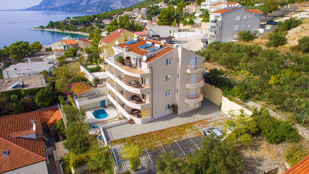 Apartmanok Családok Részére Medencével Brela, Makarska - 20065 Brela (1)