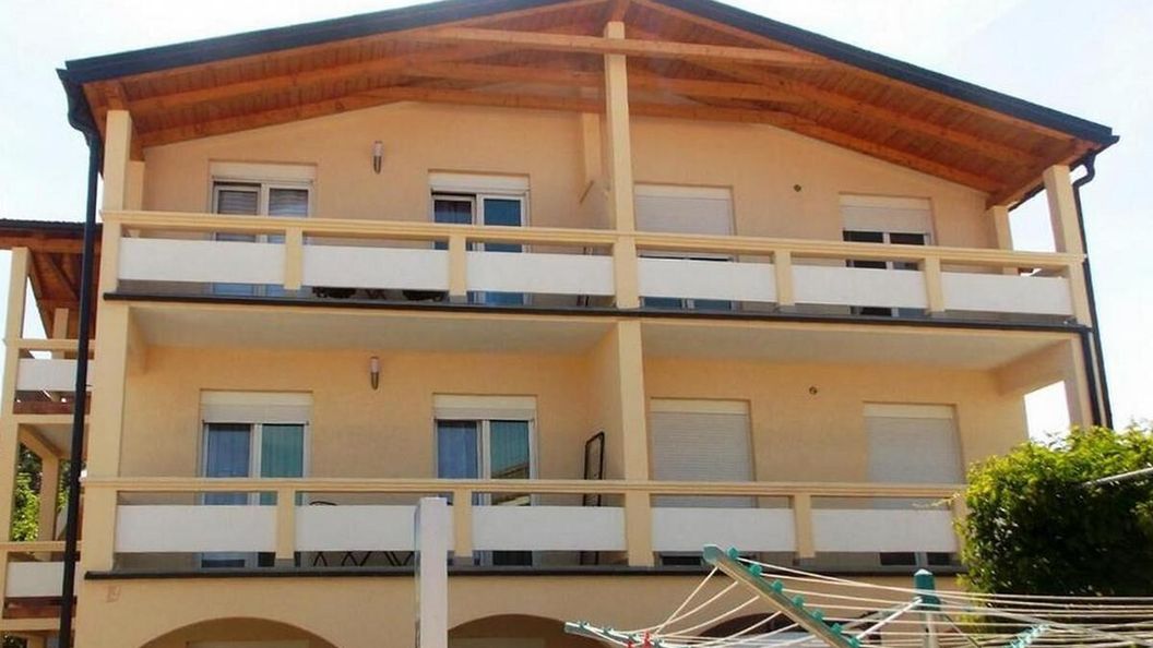 Apartmanok Parkolóhellyel Vir - 20183 (1)