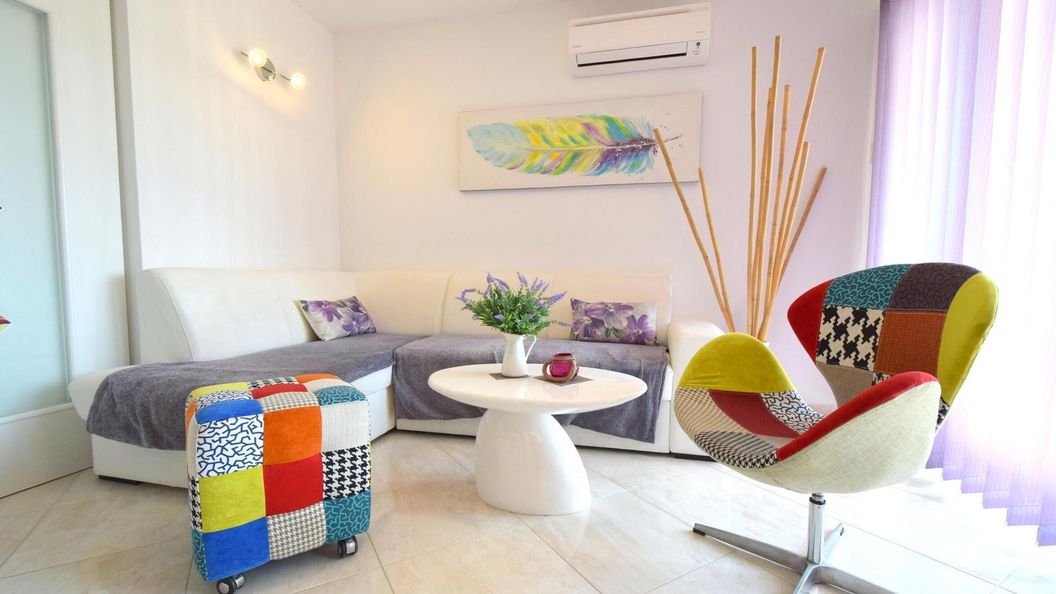 Apartmanok Parkolóhellyel Malinska, Krk - 20382 Malinska (1)