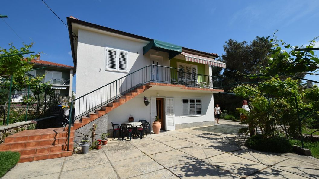 Apartmanok Parkolóhellyel Krk - 20429 (1)