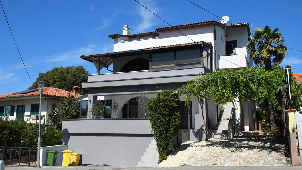 Apartmanok Parkolóhellyel Njivice, Krk - 20438 Njivice (1)