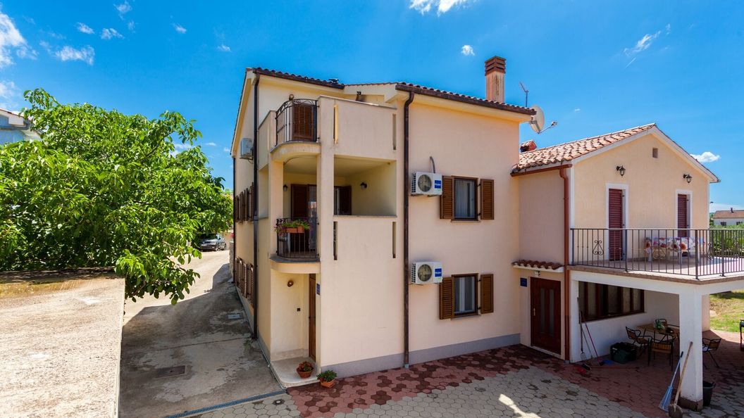 Apartmanok A Tenger Mellett Porat, Krk - 20441 Porat (1)